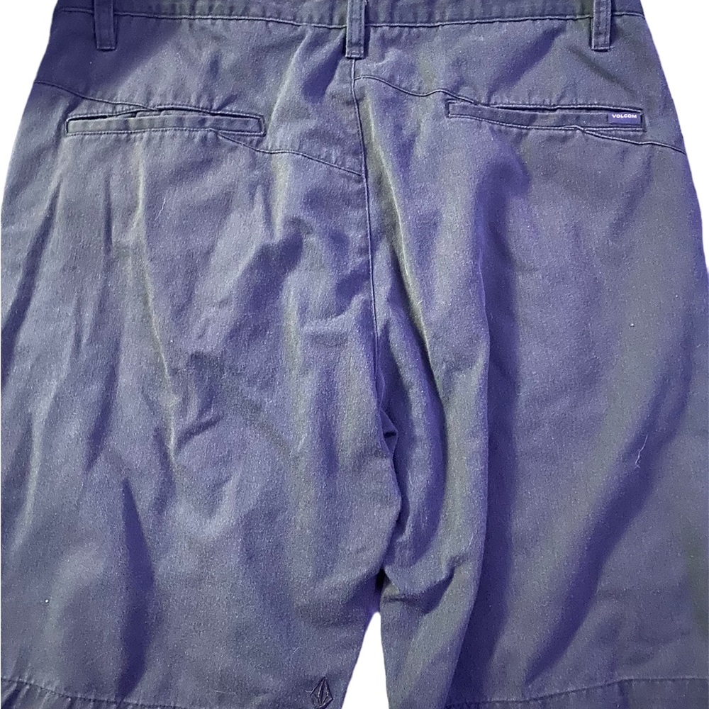 Volcom Cargo Shorts - Picture 2 of 4